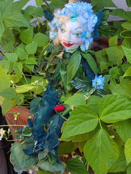 chatterleaf-sage-art-doll